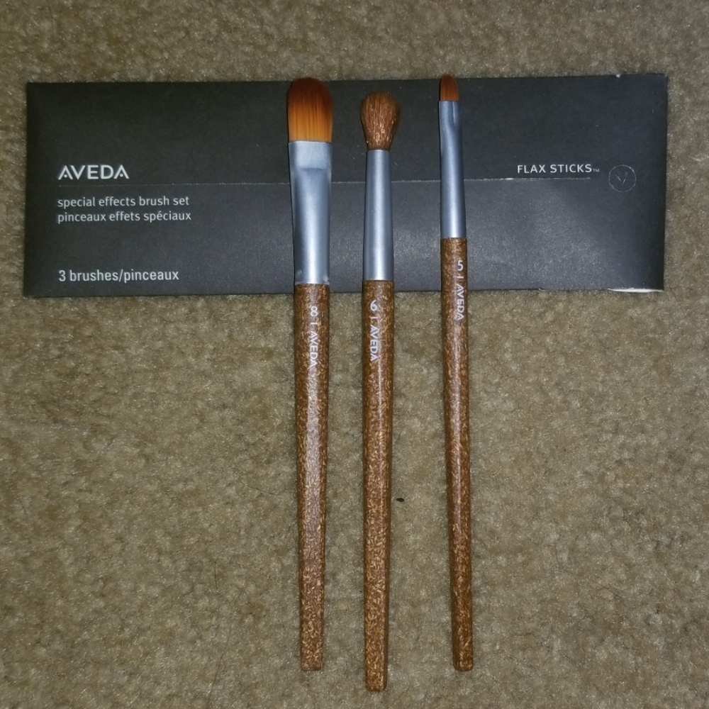NWT Aveda Special Effects flax sticks